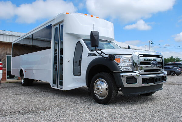 Sammamish 18 Passenger Limo Bus